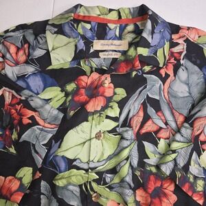 TOMMY BAHAMA Men's M Black With Floral Print Short Sleeve Silk Shirt‎ -966